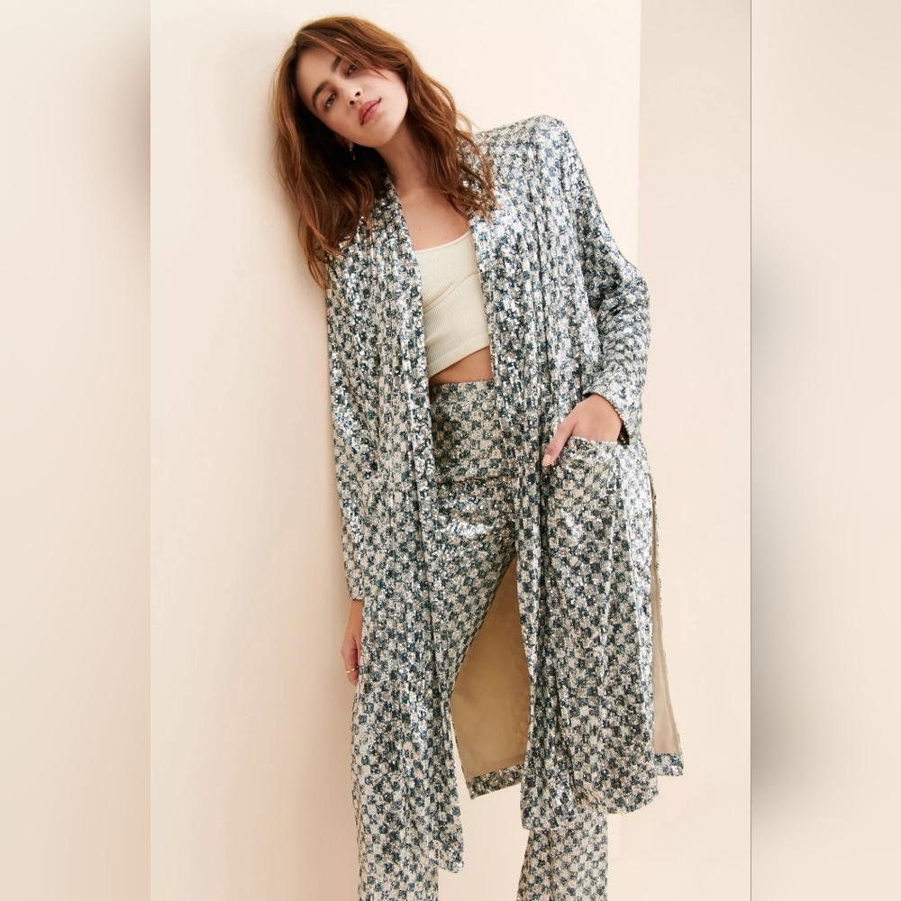 Steve Madden Show Stopper Silver Sequin Duster Jacket. Size: S